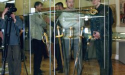 Выставка Шедевры клинкового оружия